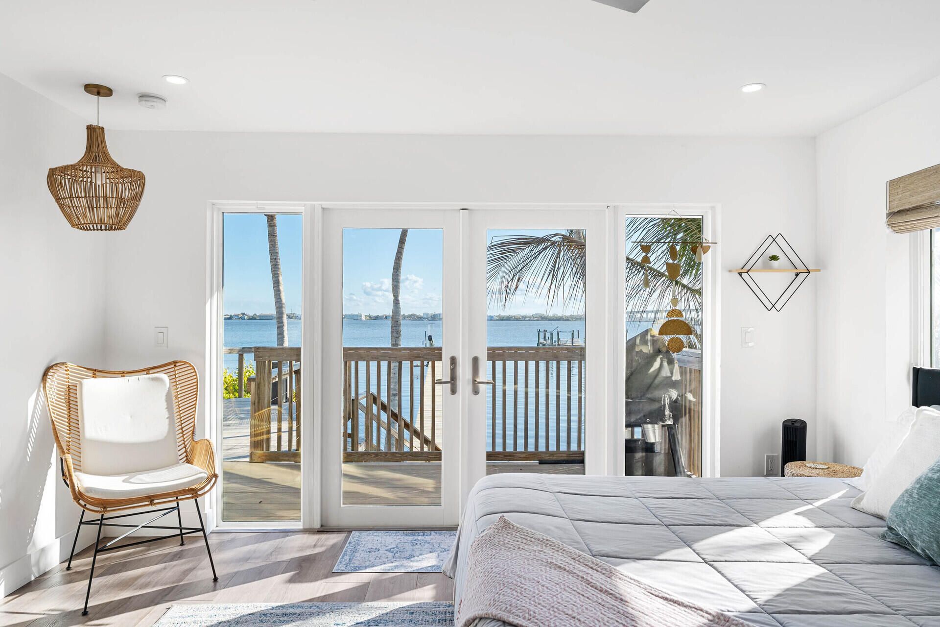 90 NW Alice Street, Jensen Beach, FL 34957 Photo