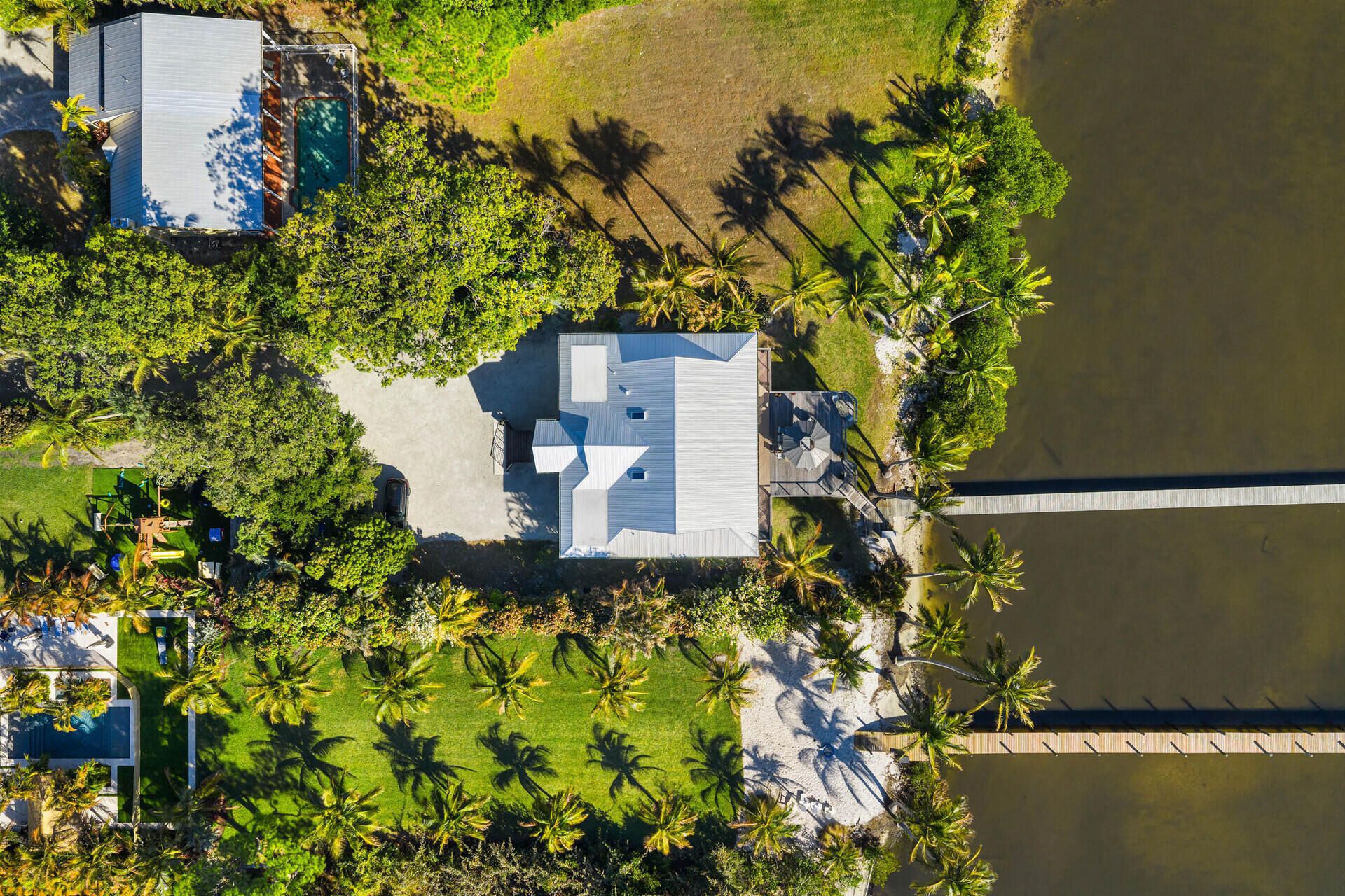 90 NW Alice Street, Jensen Beach, FL 34957 Photo