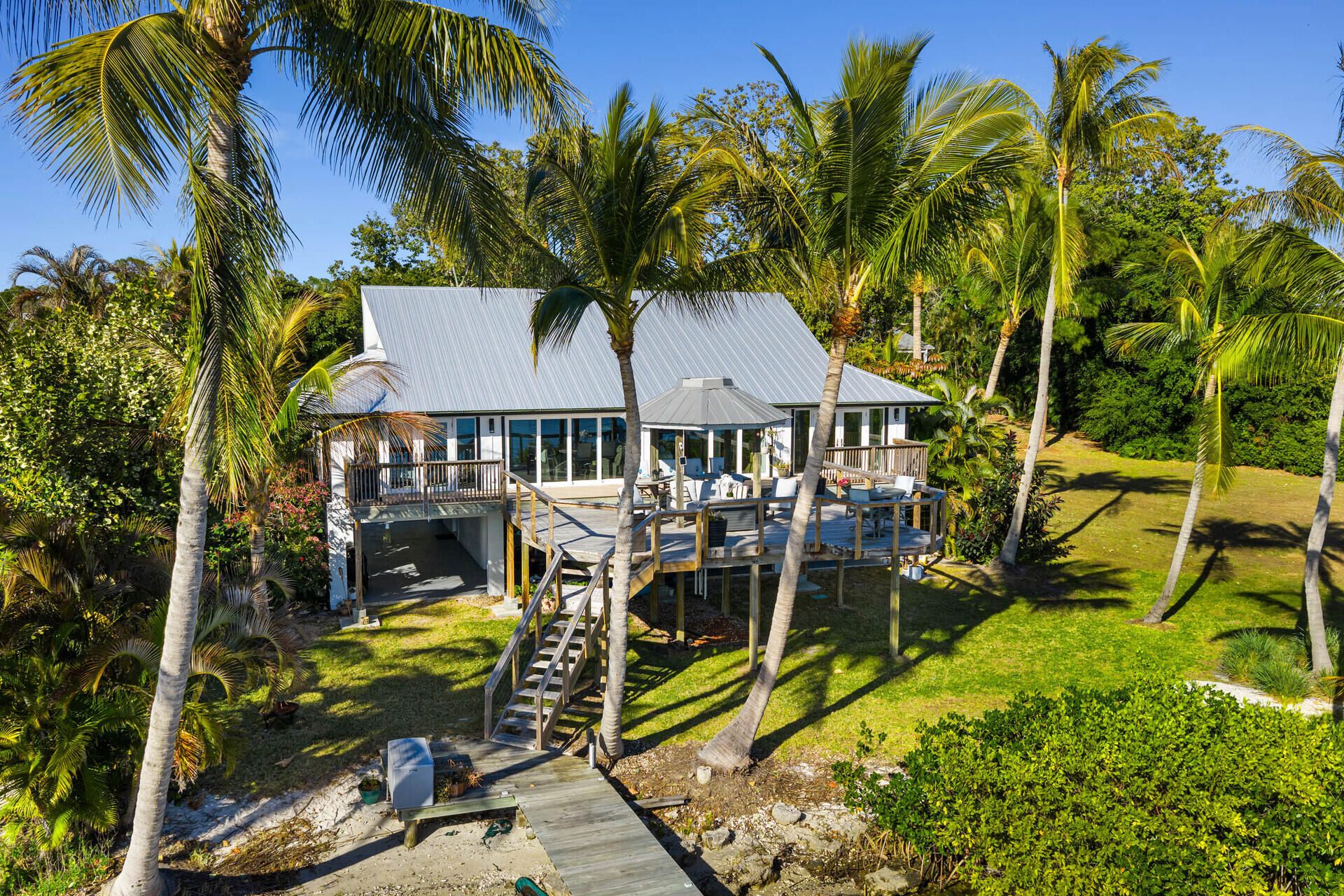 90 NW Alice Street, Jensen Beach, FL 34957 Photo