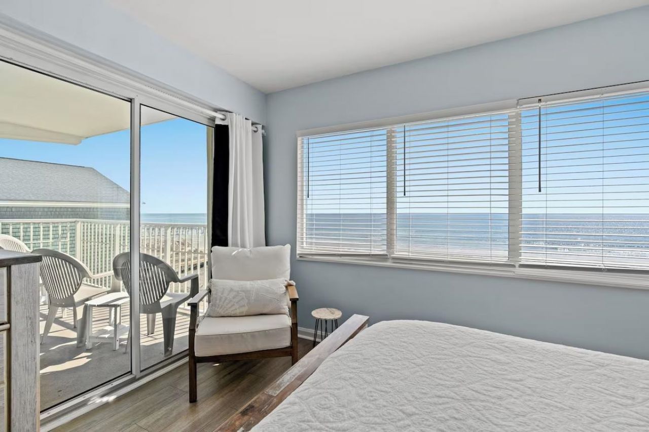 5806 N Ocean Blvd. Photo 12