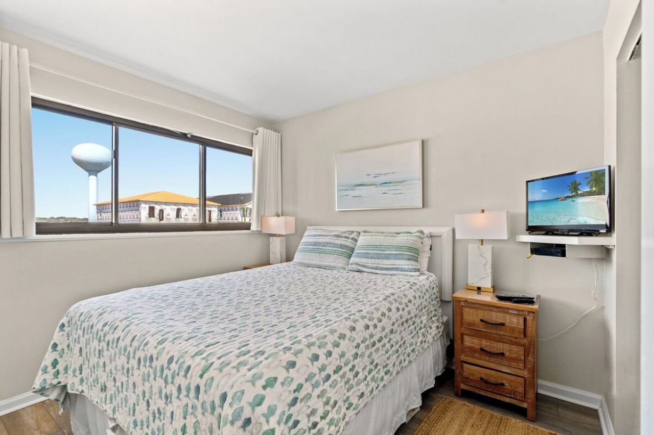 5806 N Ocean Blvd. Photo 15