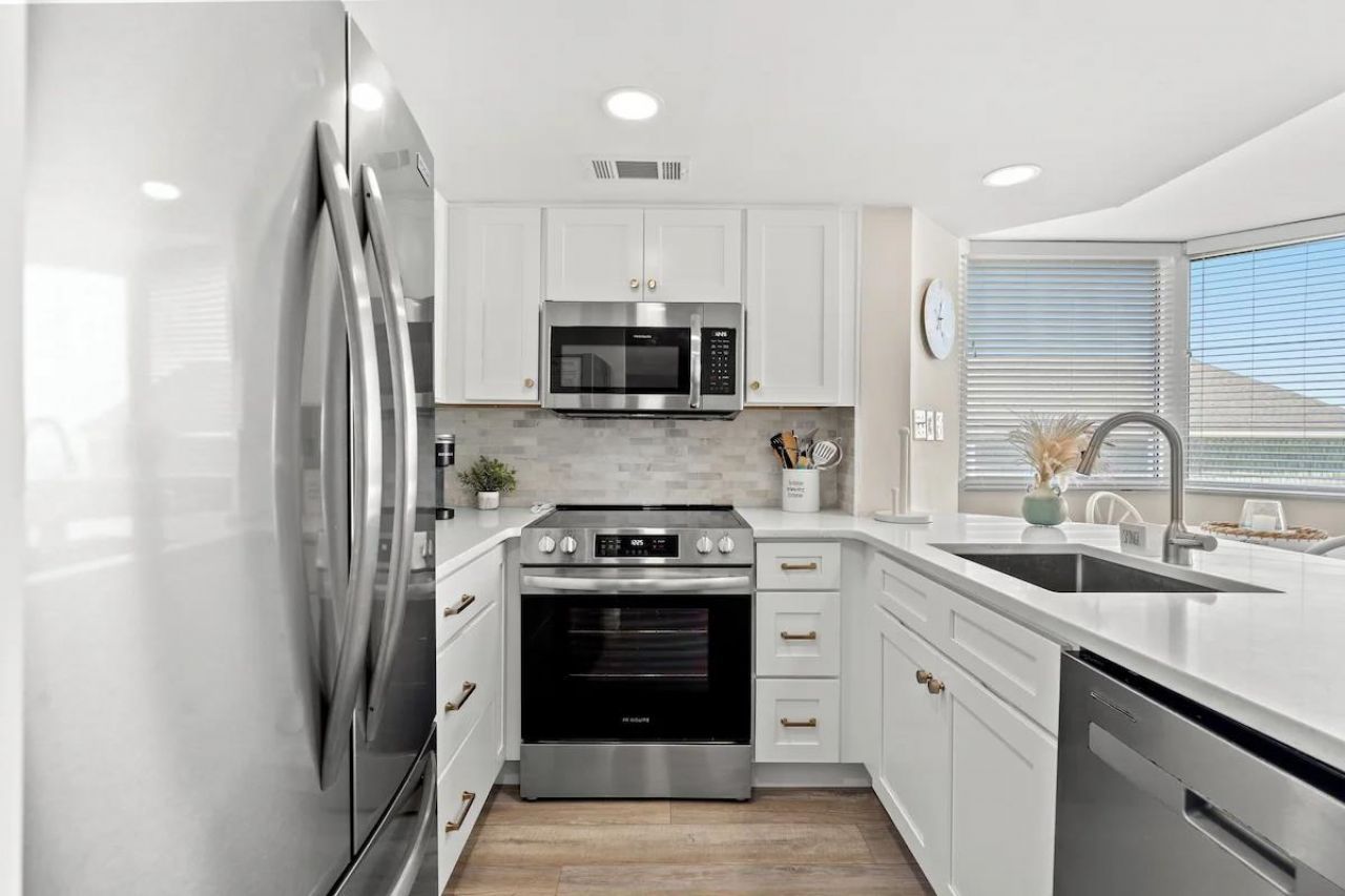 5806 N Ocean Blvd. Photo 9