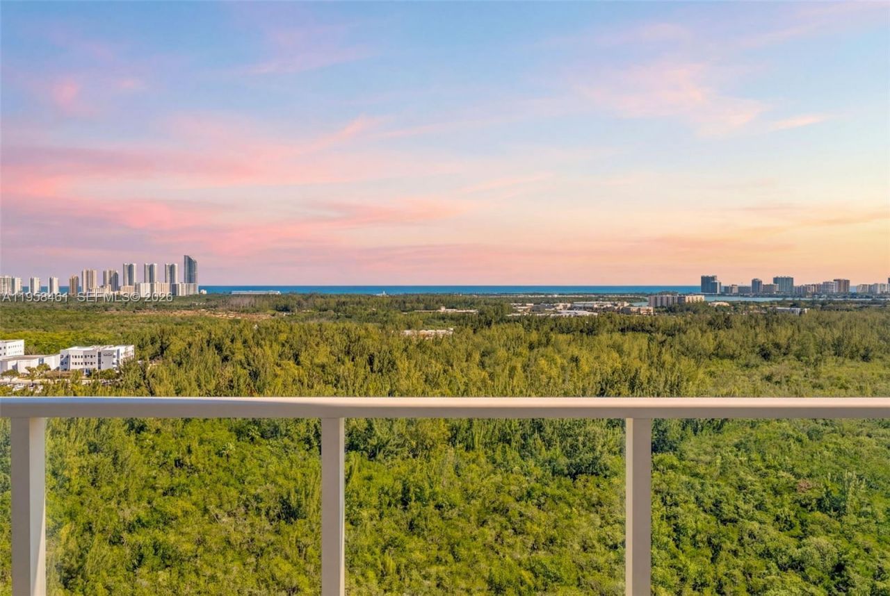 14951 Royal Oaks Ln, Unit 2201, North Miami, FL 33181 Photo