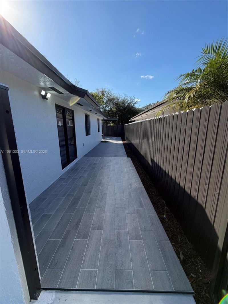 18940 SW 113th Ct, Miami, FL 33157 Photo