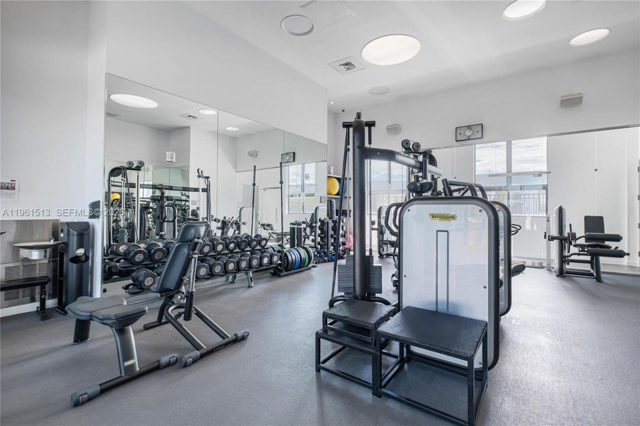 1000 Venetian Way , Unit 403, Miami Beach, FL 33139 Photo