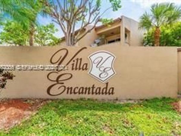 15701 SW 137th Ave, Unit 204, Miami, FL 33177