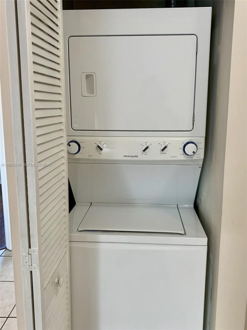 15701 SW 137th Ave, Unit 204, Miami, FL 33177 Photo