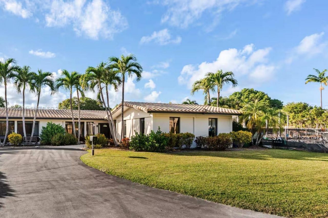 636 Hibiscus Dr, Hallandale Beach, FL 33009 Photo