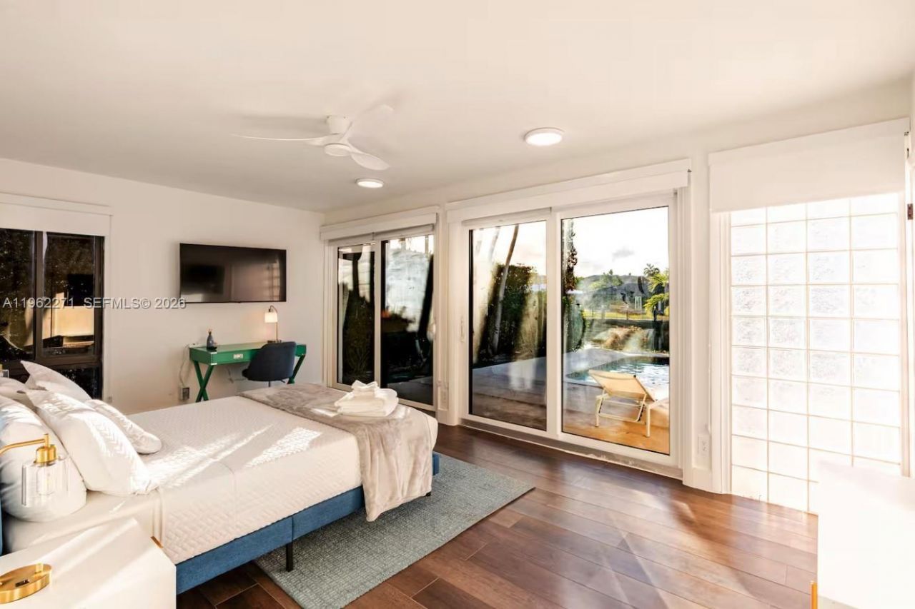 636 Hibiscus Dr, Hallandale Beach, FL 33009 Photo