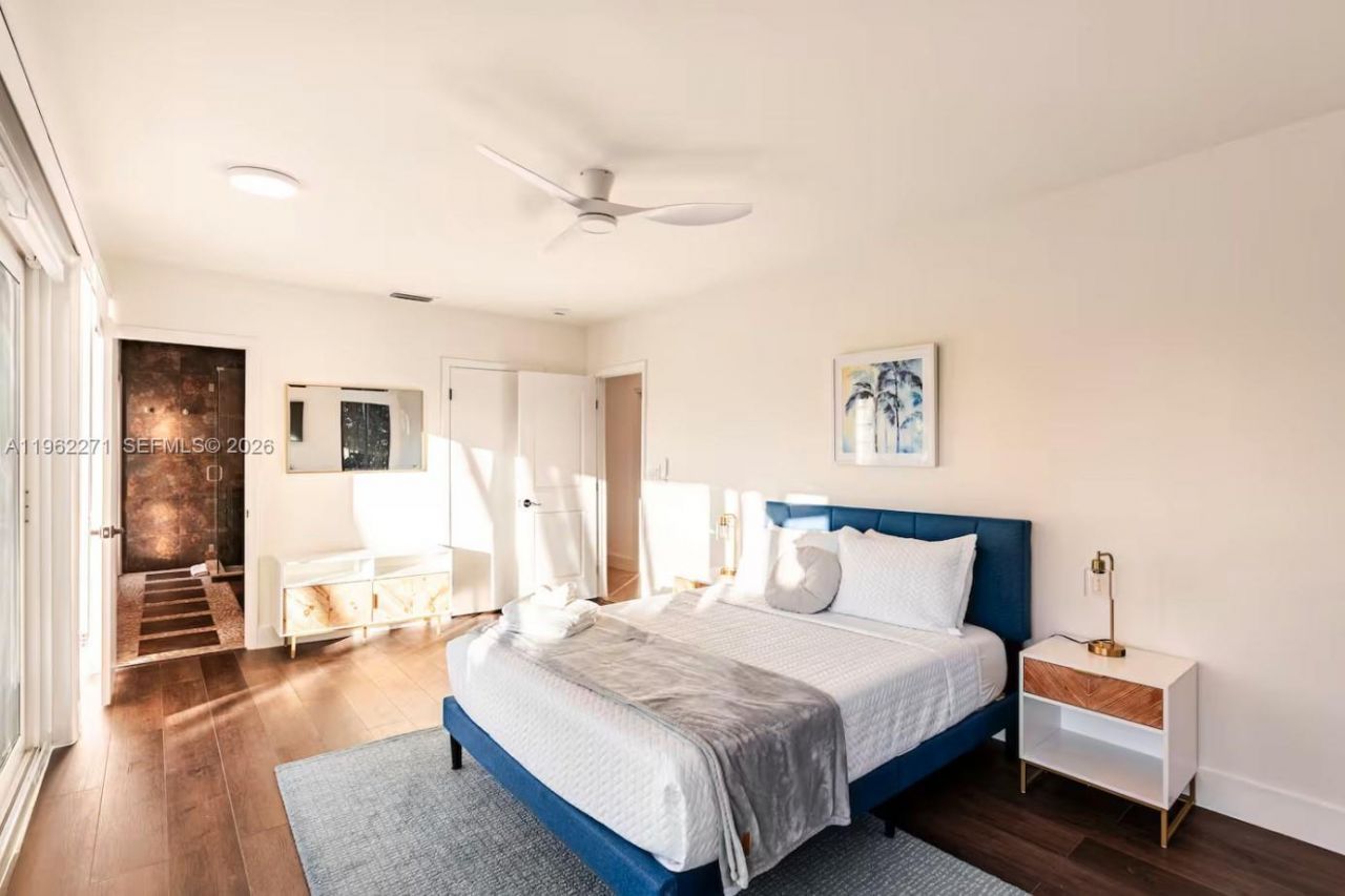 636 Hibiscus Dr, Hallandale Beach, FL 33009 Photo