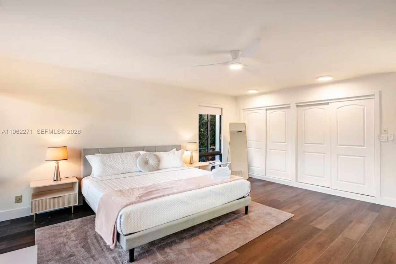 636 Hibiscus Dr, Hallandale Beach, FL 33009 Photo