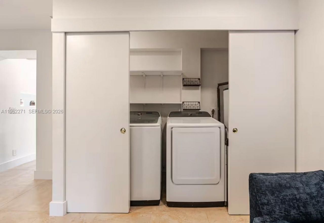 636 Hibiscus Dr, Hallandale Beach, FL 33009 Photo