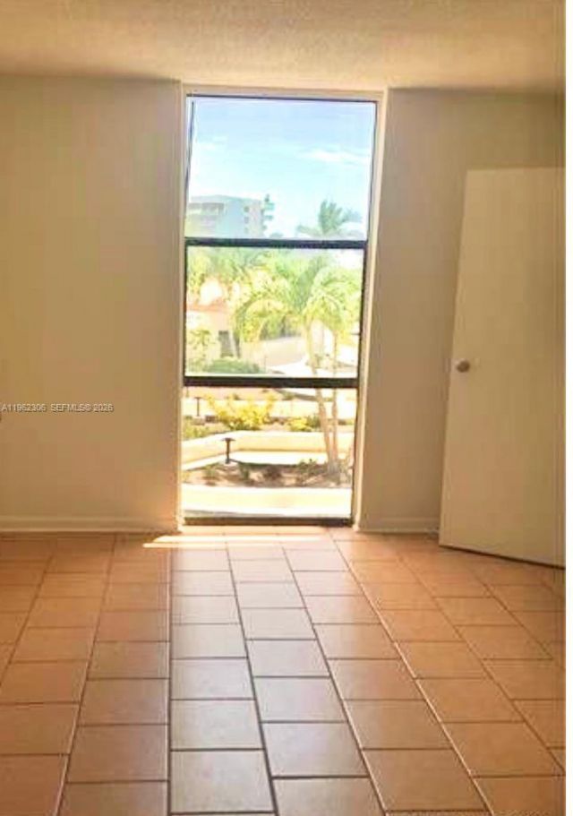 13499 Biscayne Blvd , Unit 506, North Miami, FL 33181 Photo