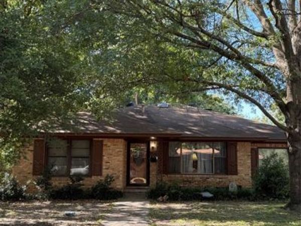 509 N Chestnut Street, Gainesville, TX 76240