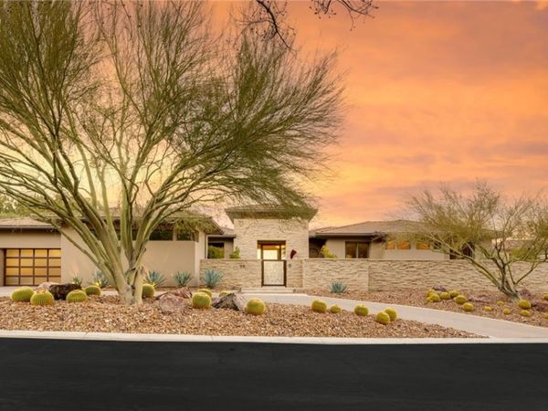 66 Golf Estates Drive, Las Vegas, NV 89141
