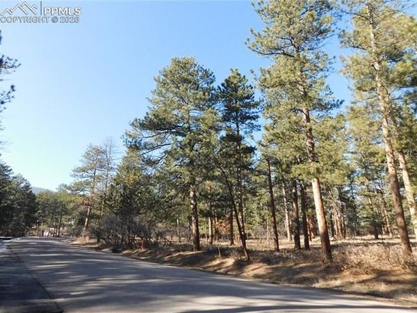 5845 S Pike Drive, Larkspur, CO 80118