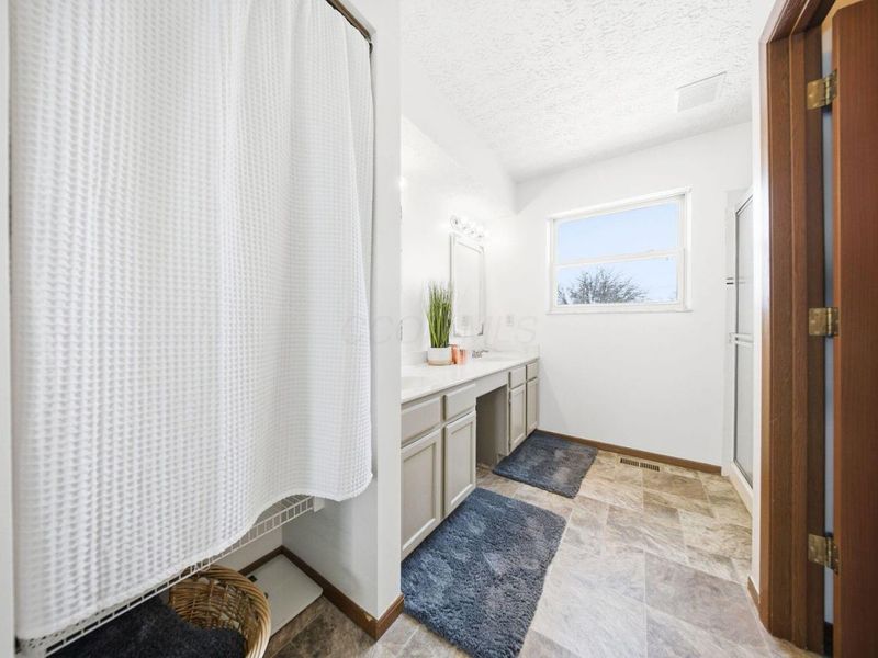 5656 Idella Drive, Galloway, OH 43119 Photo 24