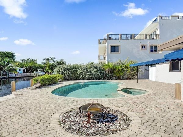 2632 SE 10th Ct, Pompano Beach, FL 33062