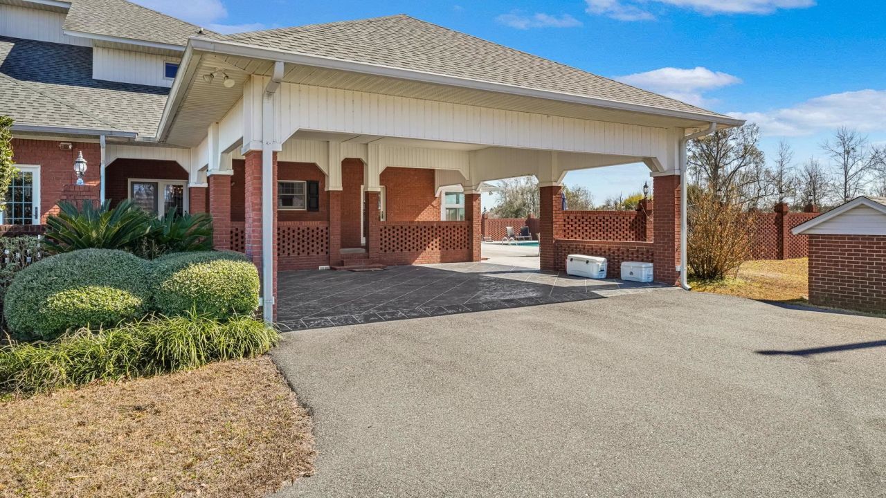 21748 N State Road 71 , Altha, FL 32421 Photo