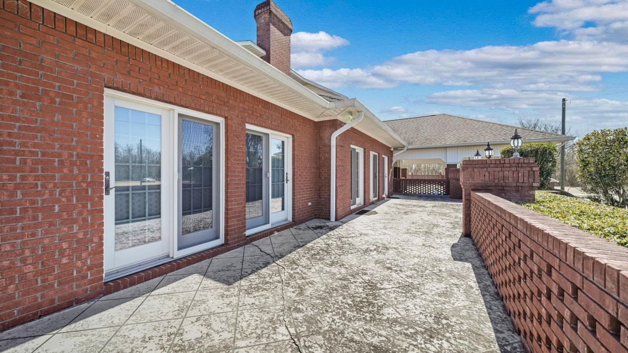 21748 N State Road 71 , Altha, FL 32421 Photo