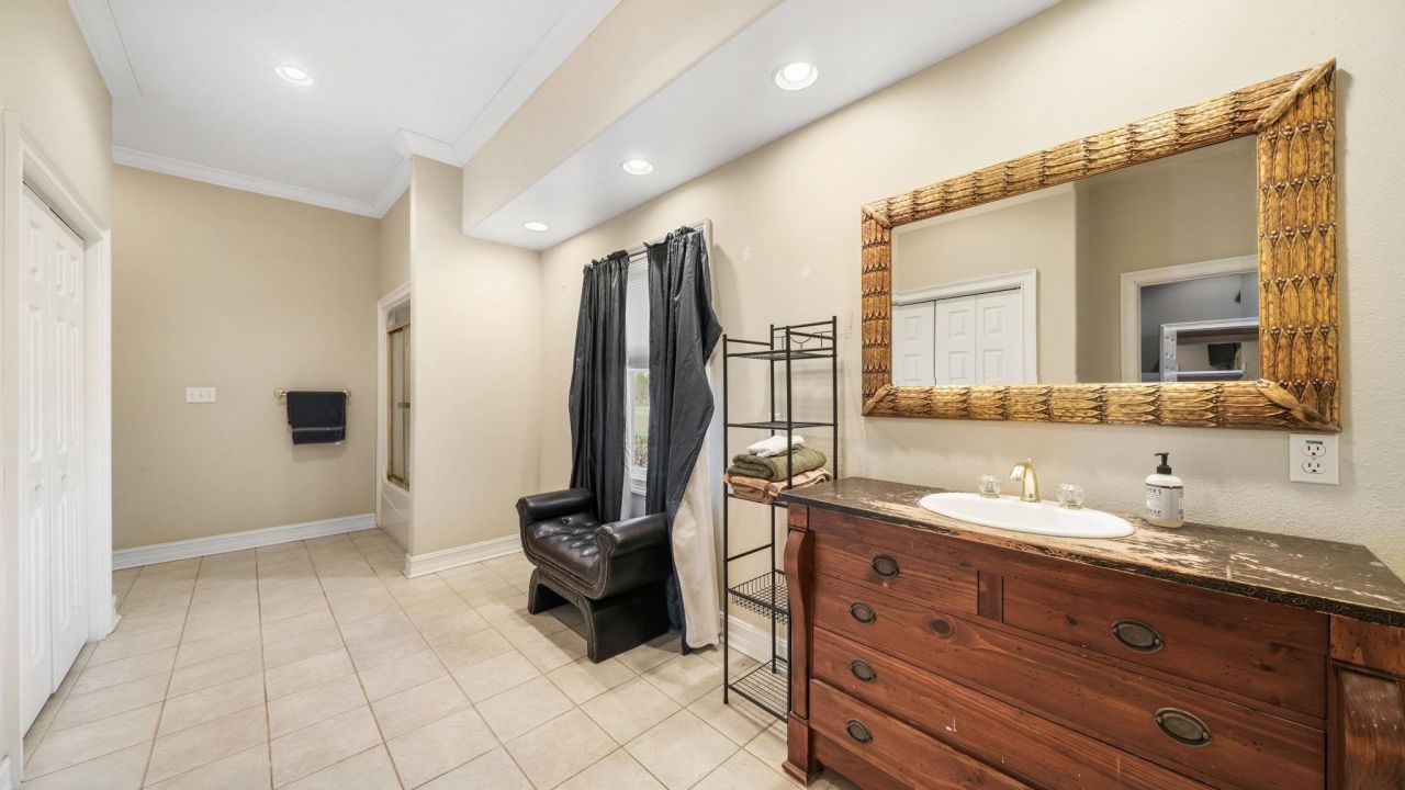 21748 N State Road 71, Altha, FL 32421 Photo