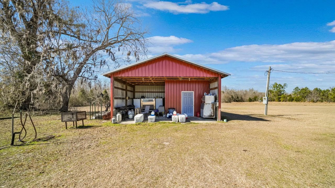 21748 N State Road 71, Altha, FL 32421 Photo