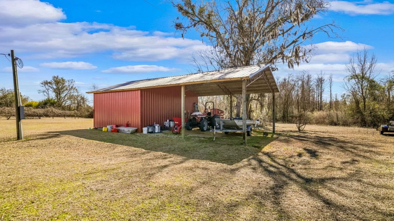 21748 N State Road 71, Altha, FL 32421 Photo