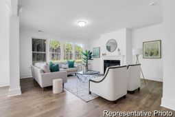 1008 House Finch Avenue photo 4