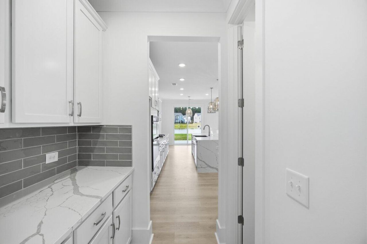 1008 House Finch Avenue Photo 6