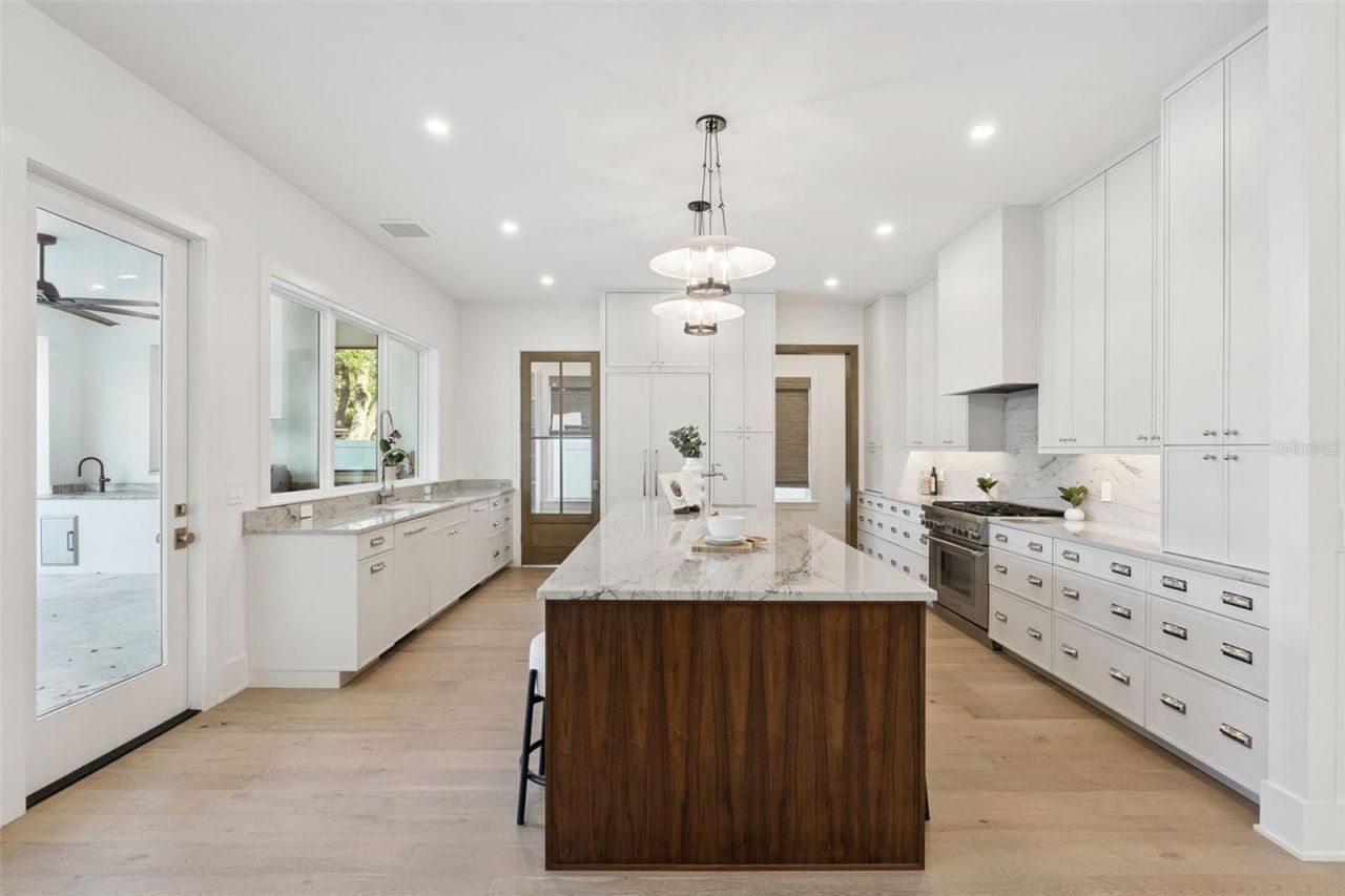 35 W Hazel Street, Orlando, FL 32804 Photo