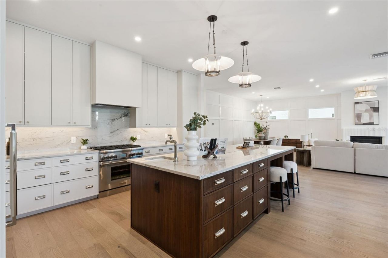 35 W Hazel Street, Orlando, FL 32804 Photo