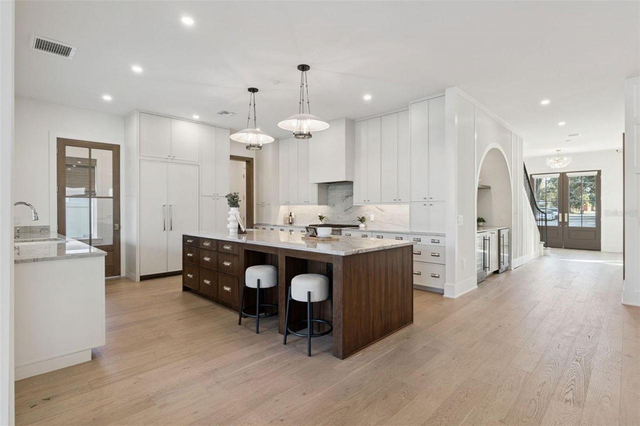 35 W Hazel Street, Orlando, FL 32804 Photo