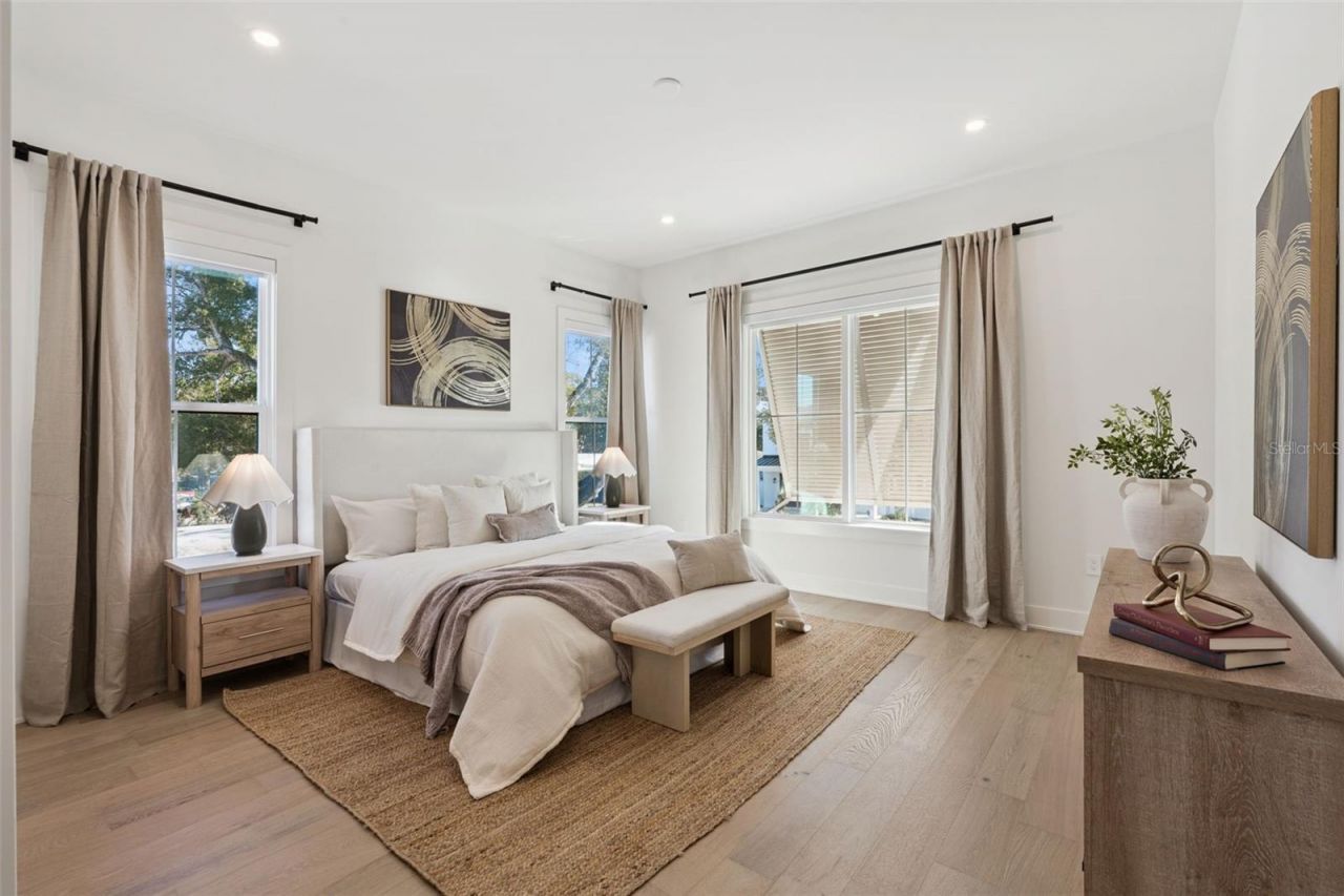 35 W Hazel Street, Orlando, FL 32804 Photo