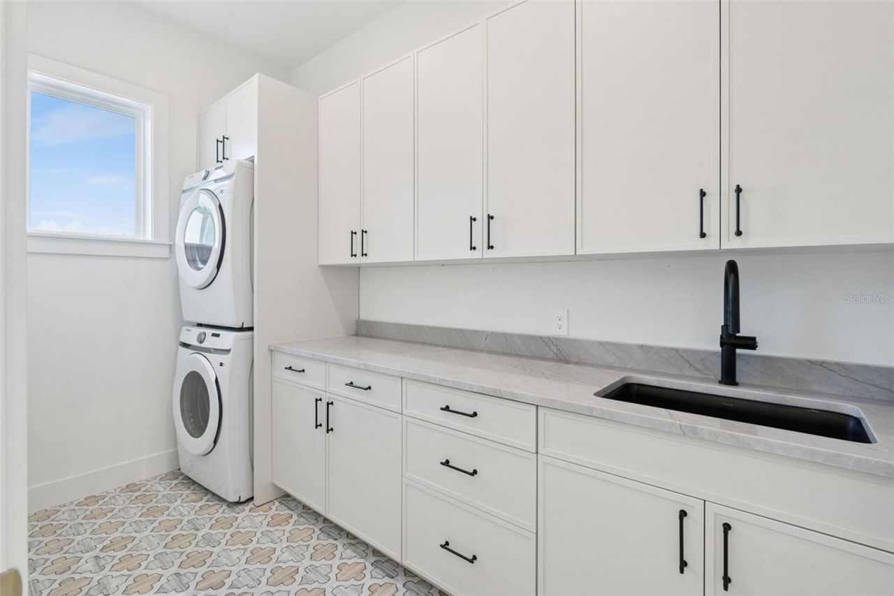 35 W Hazel Street, Orlando, FL 32804 Photo