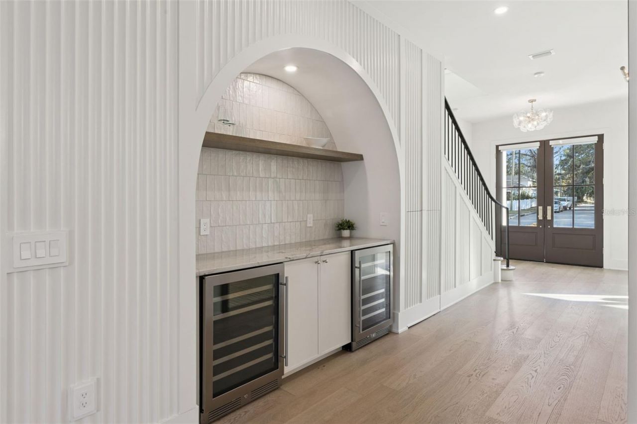 35 W Hazel Street, Orlando, FL 32804 Photo