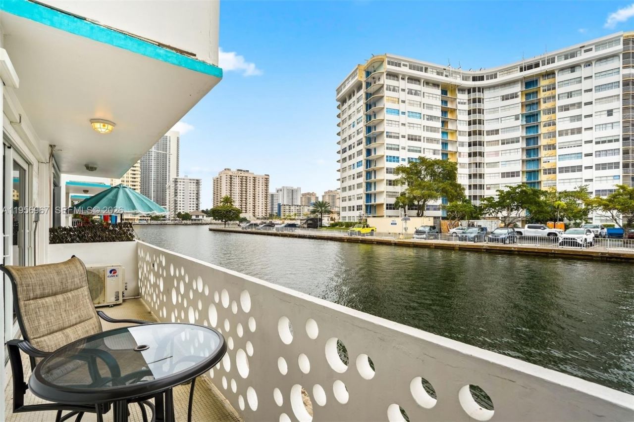 2500 Diana Dr, Unit 104, Hallandale Beach, FL 33009 Photo