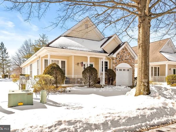 14 HUMMINGBIRD DRIVE, HAMILTON, NJ 08690