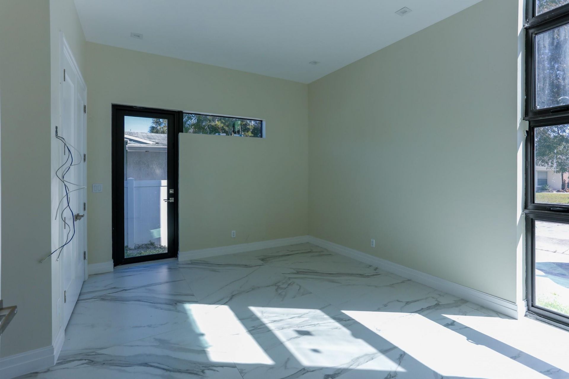 2421 NE 201st Street, Miami, FL 33180 Photo