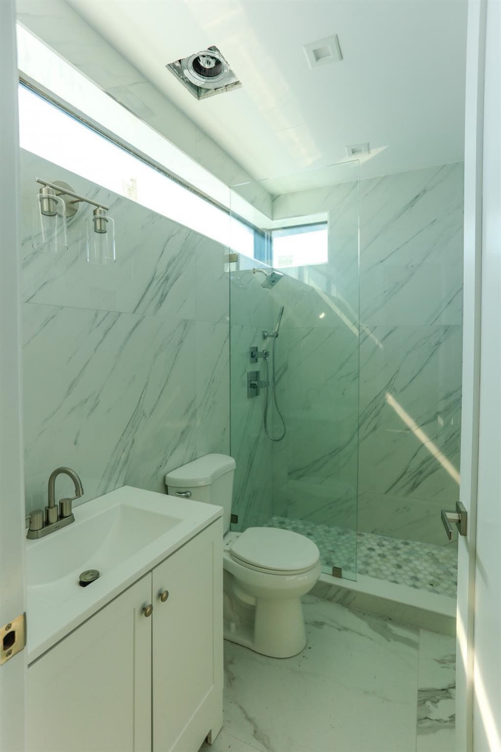 2421 NE 201st Street, Miami, FL 33180 Photo