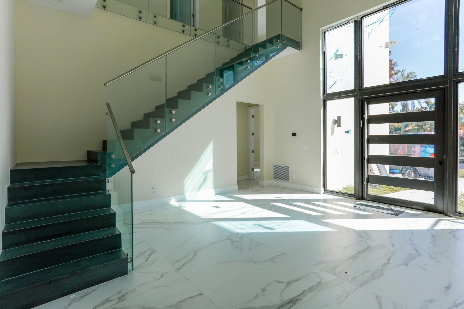 2421 NE 201st Street, Miami, FL 33180 Photo