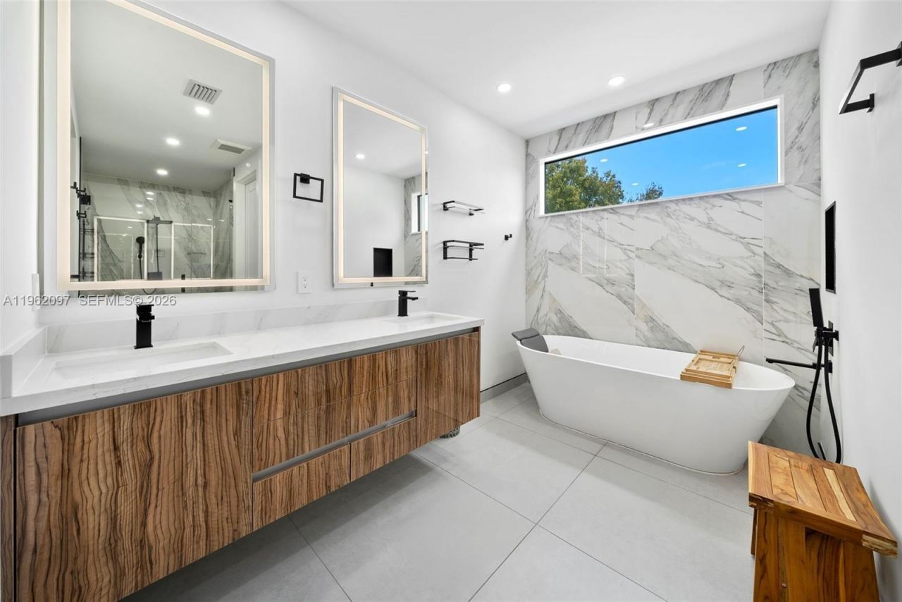 325 SW 16th St, Unit A, Fort Lauderdale, FL 33315 Photo