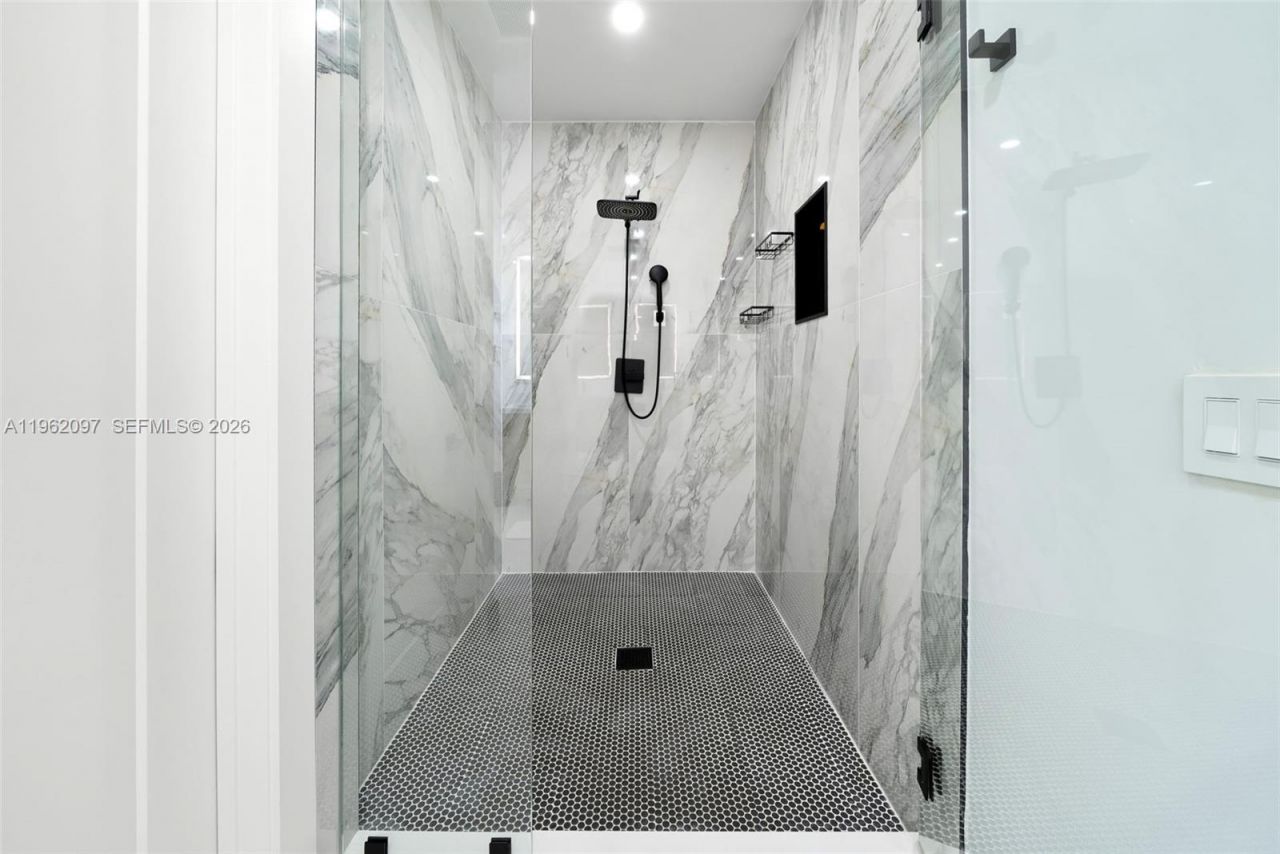 325 SW 16th St, Unit A, Fort Lauderdale, FL 33315 Photo