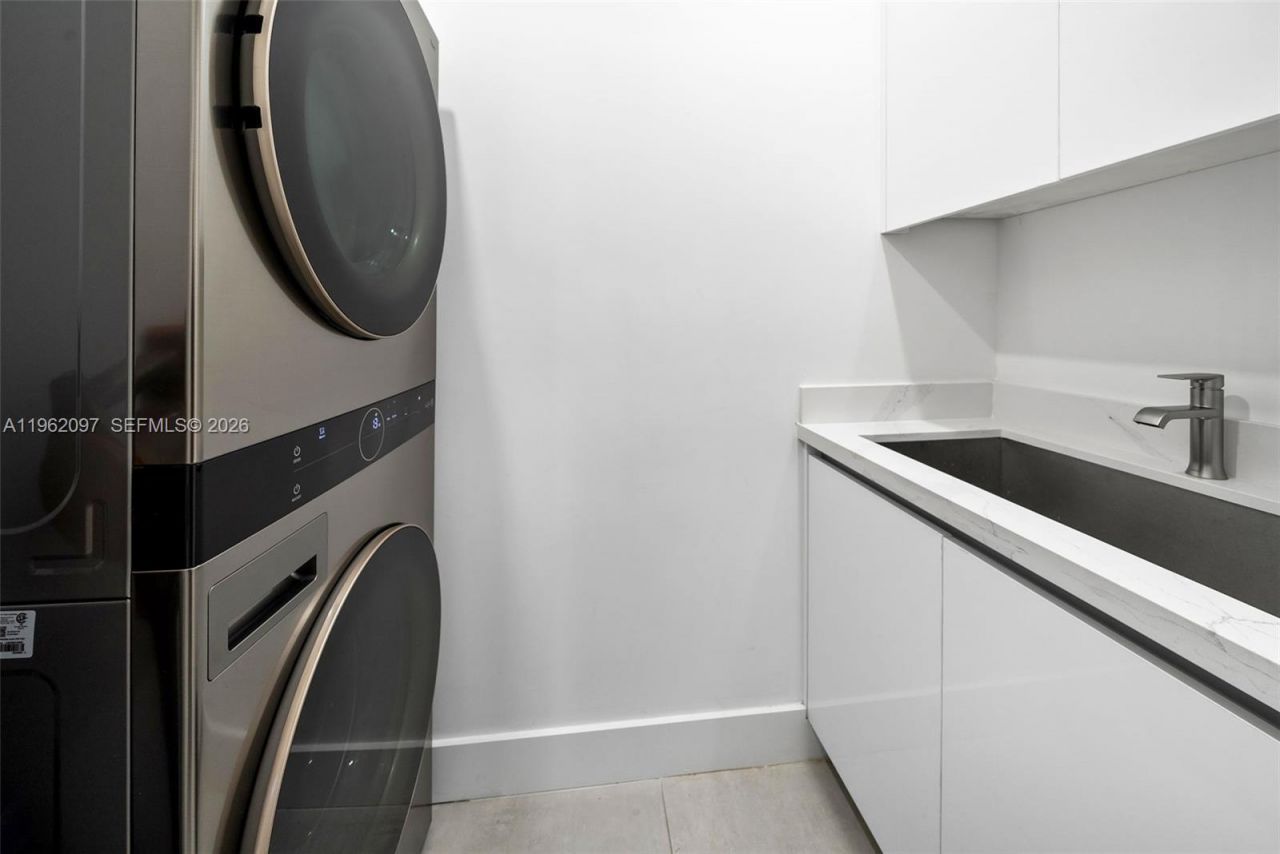 325 SW 16th St, Unit A, Fort Lauderdale, FL 33315 Photo