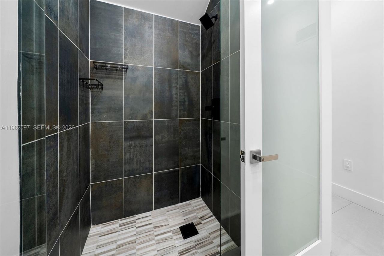 325 SW 16th St, Unit A, Fort Lauderdale, FL 33315 Photo