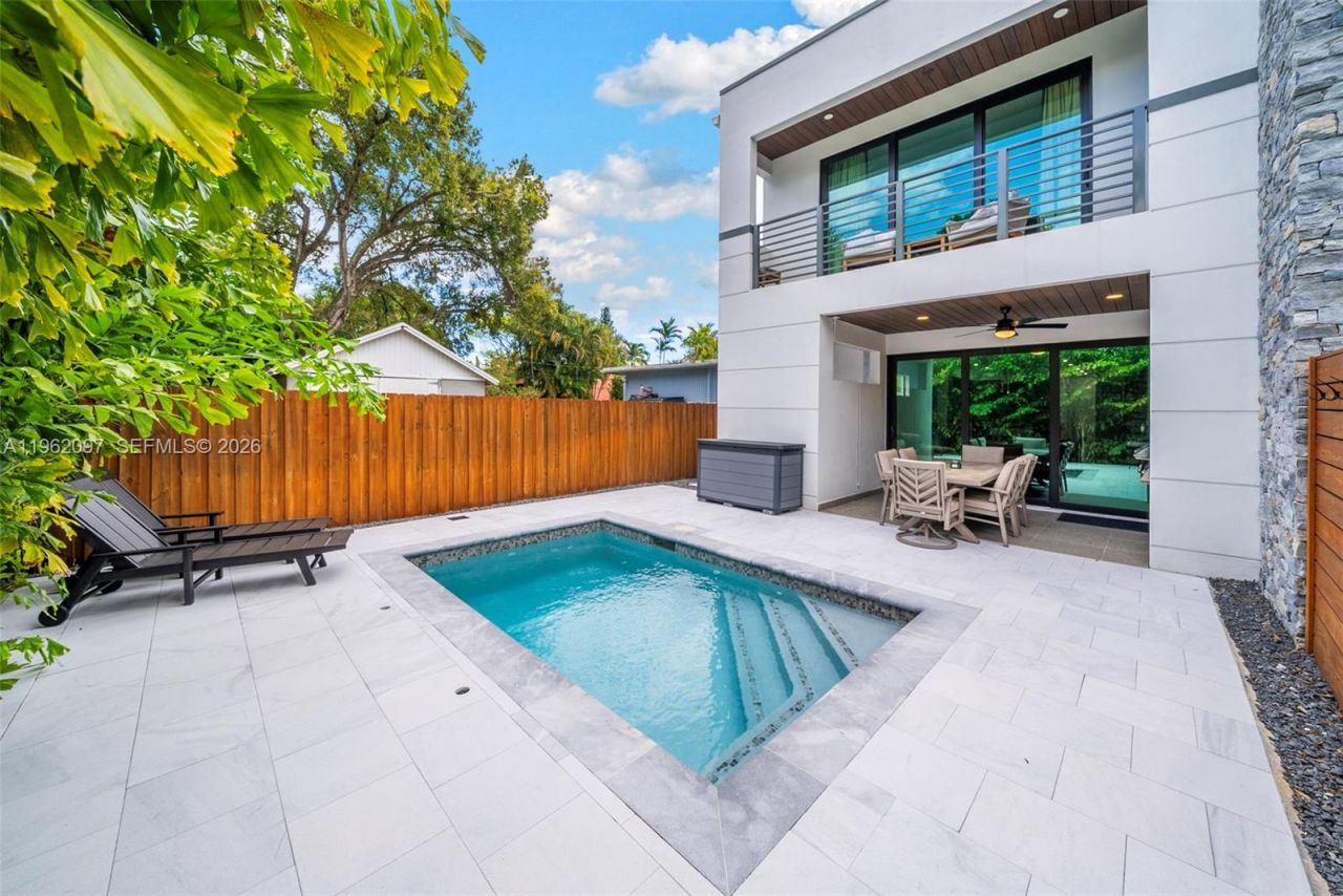 325 SW 16th St, Unit A, Fort Lauderdale, FL 33315 Photo