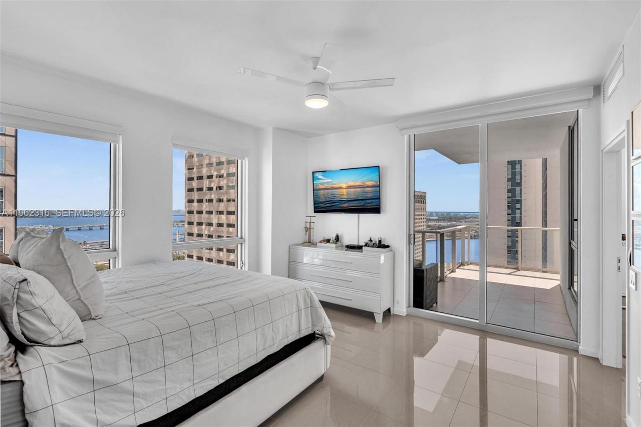 300 S Biscayne Blvd, Unit 2916, Miami, FL 33131 Photo