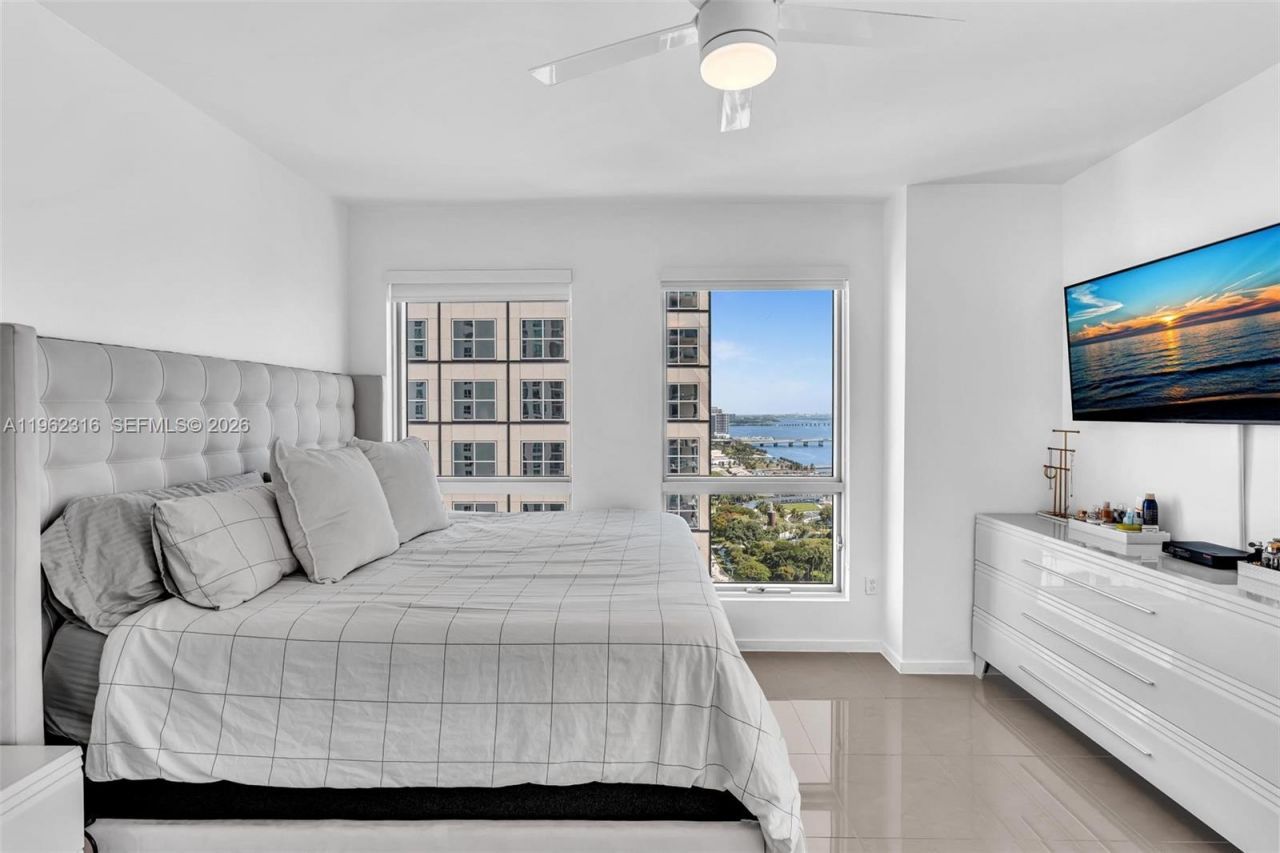 300 S Biscayne Blvd, Unit 2916, Miami, FL 33131 Photo