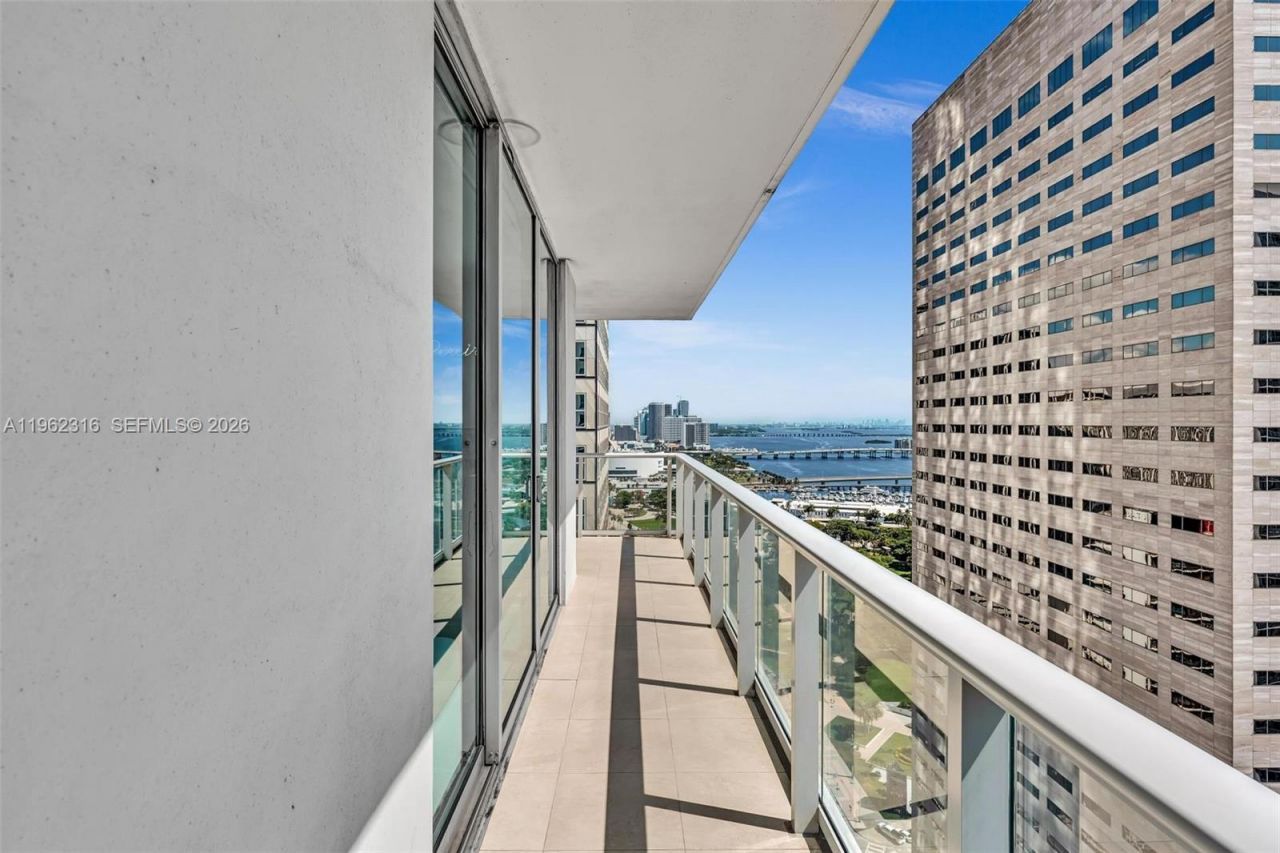 300 S Biscayne Blvd, Unit 2916, Miami, FL 33131 Photo