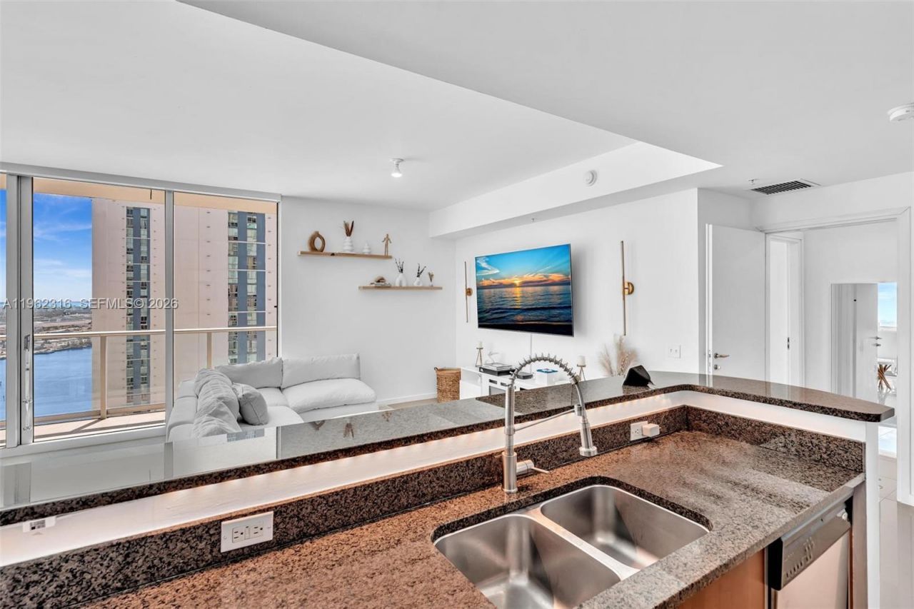 300 S Biscayne Blvd, Unit 2916, Miami, FL 33131 Photo