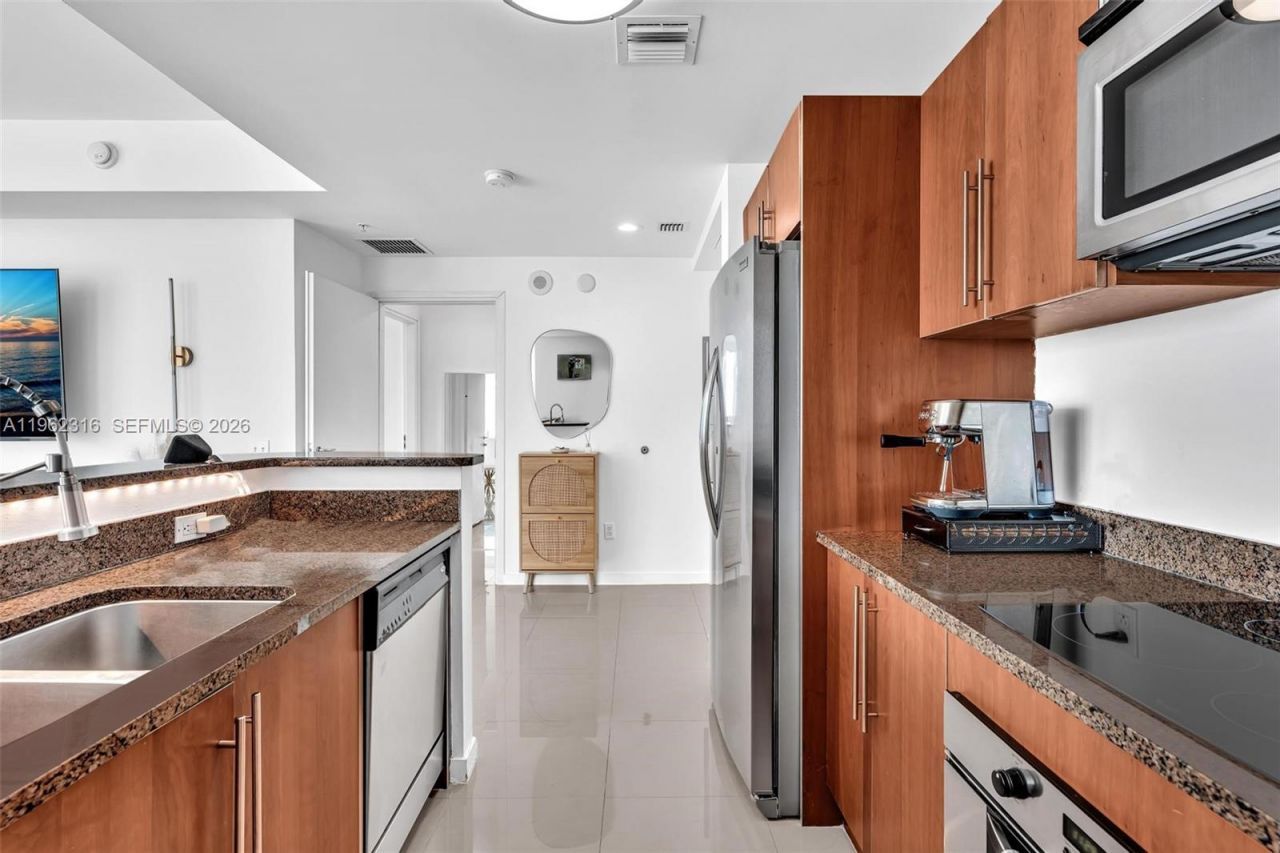 300 S Biscayne Blvd, Unit 2916, Miami, FL 33131 Photo